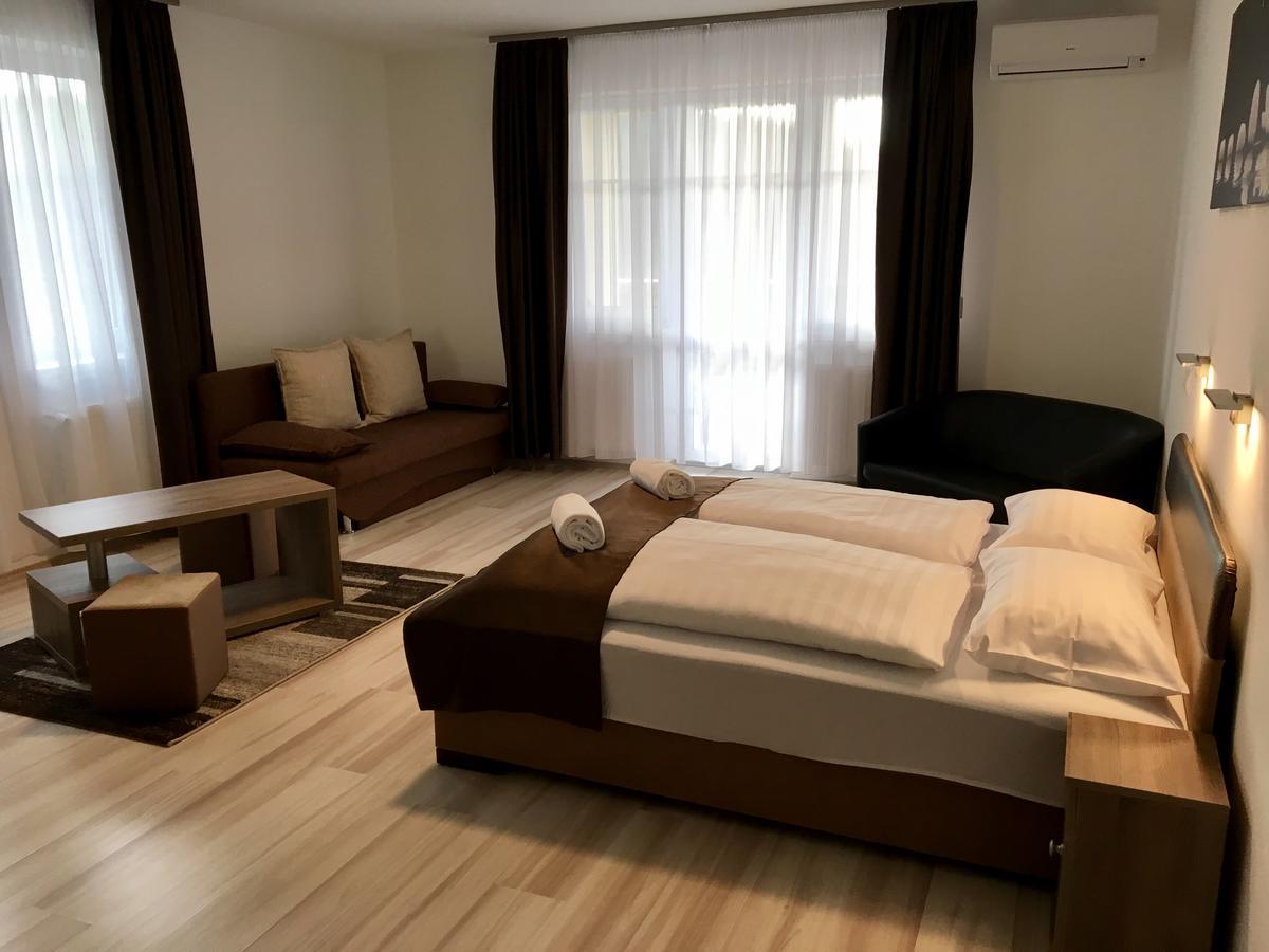 F&M Apartman Egerszalók Exterior foto